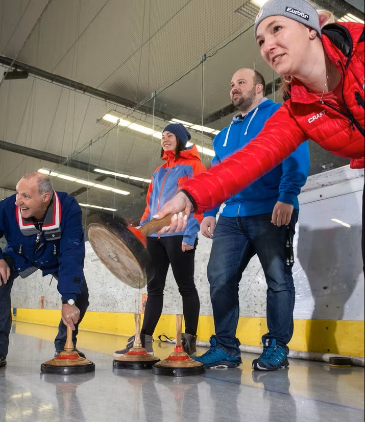 eisstockschiessen1
